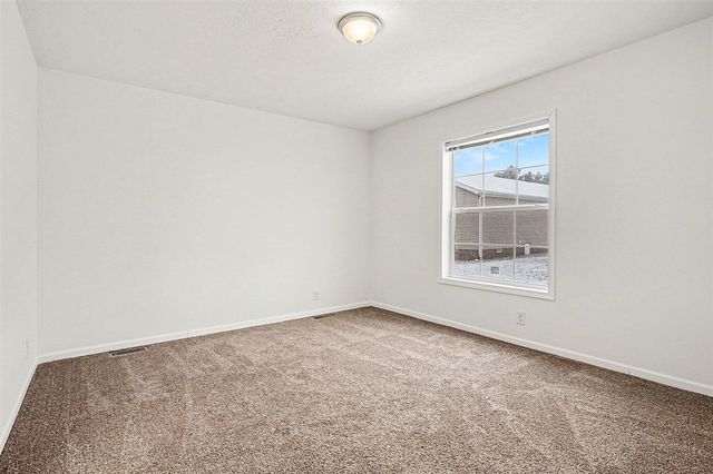 1283 E Ellis Road 14, Norton Shores, MI 49441