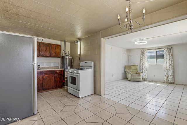 7337 MIMOSA Avenue, El Paso, TX 79915