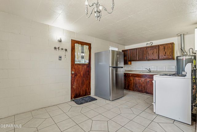 7337 MIMOSA Avenue, El Paso, TX 79915