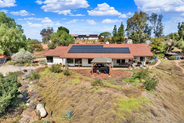 20119 Para Siempre Vis, Ramona, CA 92065