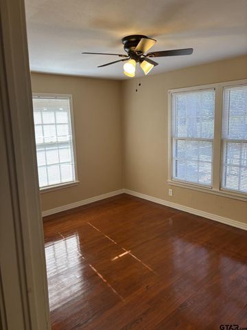 1931 S Wiley, Tyler, TX 75701