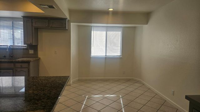 3216 Renn Avenue, Clovis, CA 93611
