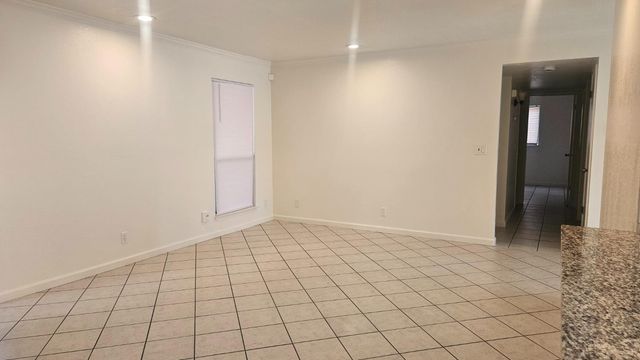 3216 Renn Avenue, Clovis, CA 93611