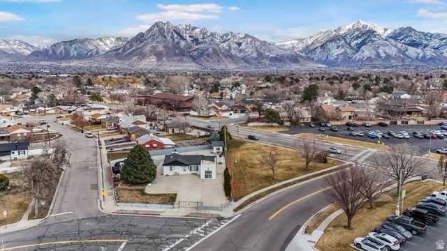 5769 S HILLSIDE DR, Murray, UT 84107