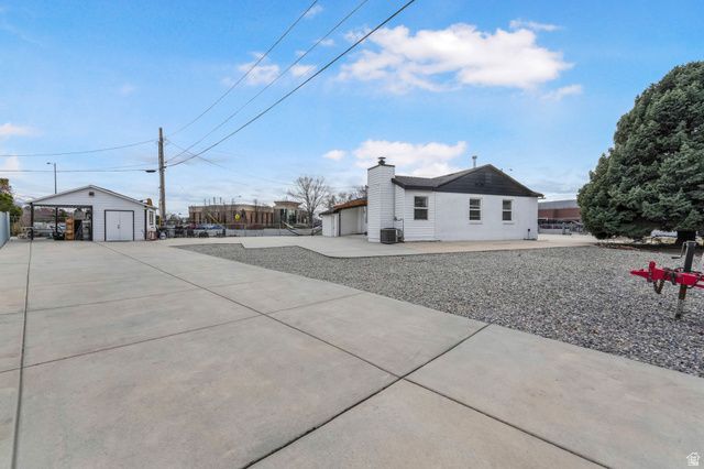 5769 S HILLSIDE DR, Murray, UT 84107