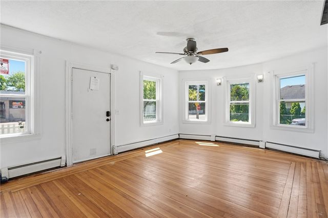 625 Oakland Beach Avenue, Warwick, RI 02889