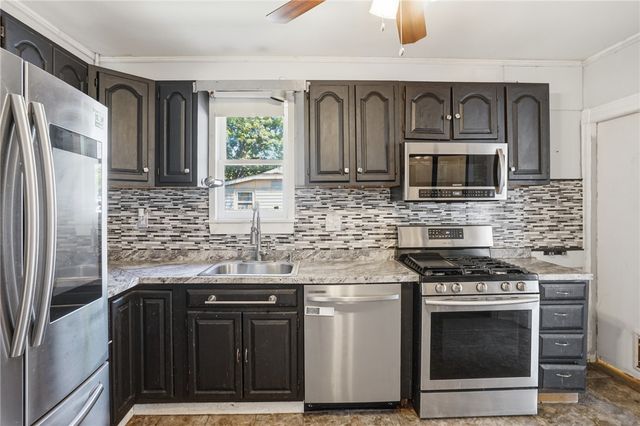 625 Oakland Beach Avenue, Warwick, RI 02889