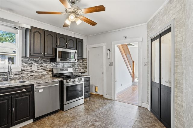 625 Oakland Beach Avenue, Warwick, RI 02889