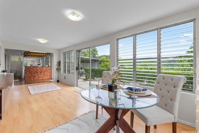 98-1239 Kaonohi Street, Aiea, HI 96701