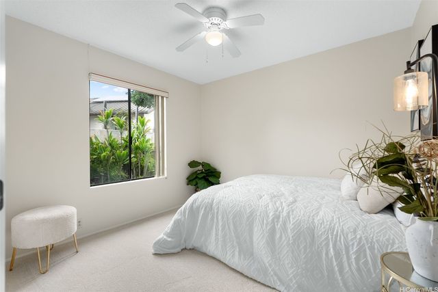 98-1239 Kaonohi Street, Aiea, HI 96701