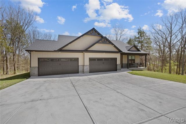 9784 Ridgecrest Drive, Hillsboro, MO 63050