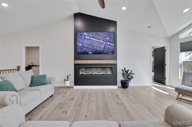 9784 Ridgecrest Drive, Hillsboro, MO 63050