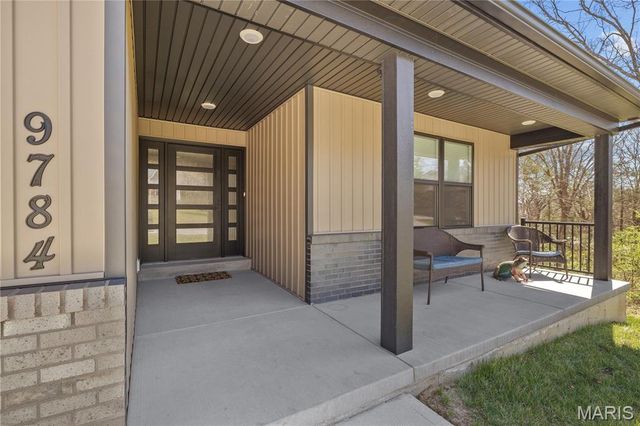 9784 Ridgecrest Drive, Hillsboro, MO 63050