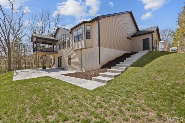 9784 Ridgecrest Drive, Hillsboro, MO 63050