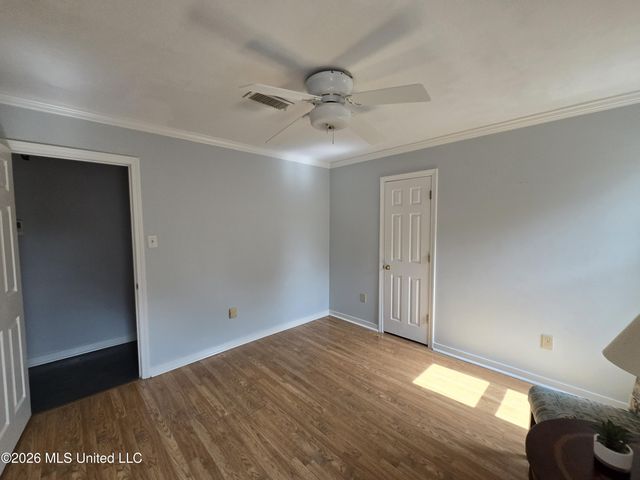 5422 River Thames Road, Jackson, MS 39211