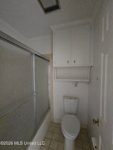 5422 River Thames Road, Jackson, MS 39211