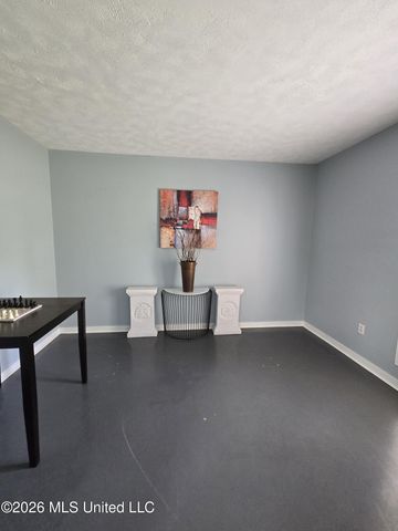 5422 River Thames Road, Jackson, MS 39211