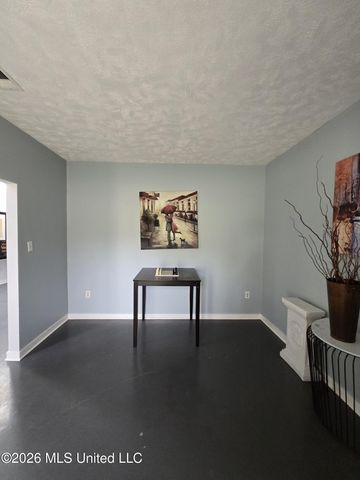 5422 River Thames Road, Jackson, MS 39211