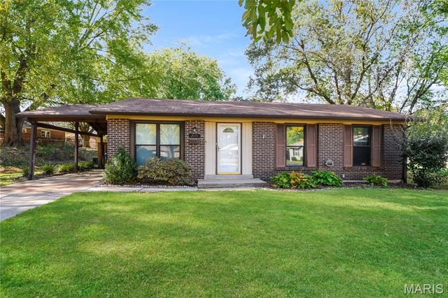 2171 Farthing Court, Florissant, MO 63031