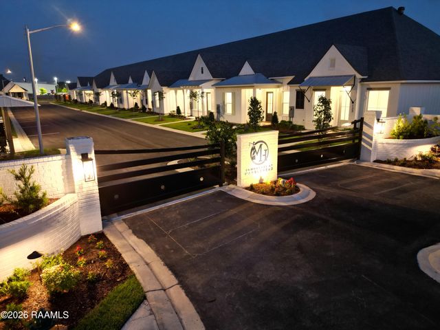 123 Perth Place, Lafayette, LA 70503