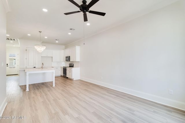 123 Perth Place, Lafayette, LA 70503