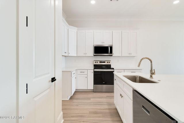 123 Perth Place, Lafayette, LA 70503