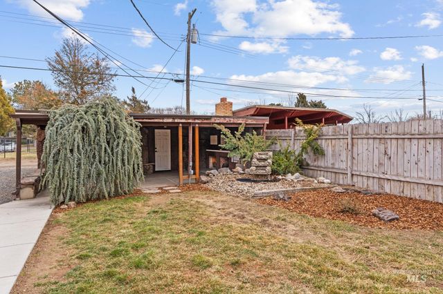 168 N Juniper St, Twin Falls, ID 83301