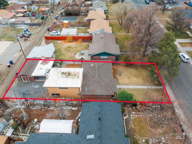 168 N Juniper St, Twin Falls, ID 83301