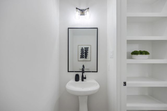 3107 Stonewall Street, Houston, TX 77020