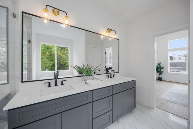 3107 Stonewall Street, Houston, TX 77020