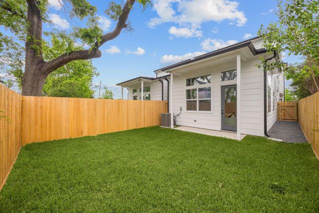 3107 Stonewall Street, Houston, TX 77020