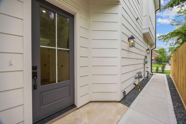 3107 Stonewall Street, Houston, TX 77020