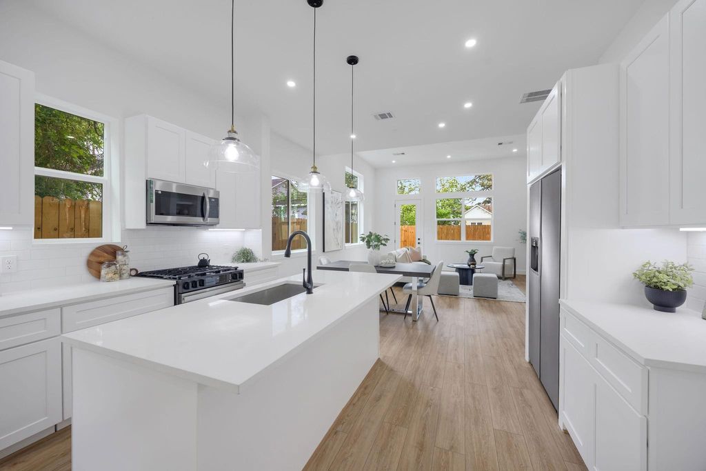 3107 Stonewall Street, Houston, TX 77020