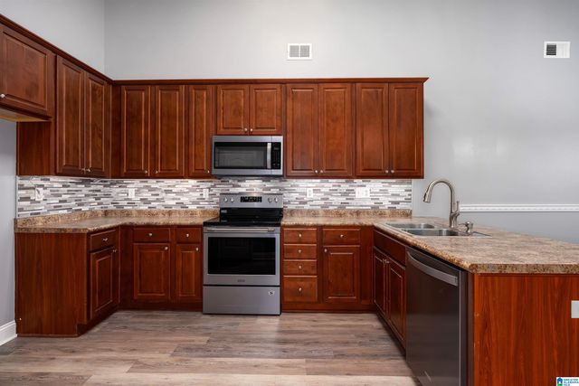 328 VINCENT STREET, Alabaster, AL 35007