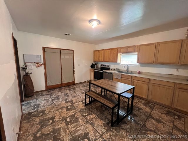 34464 S 4440 Road, Vinita, OK 74301