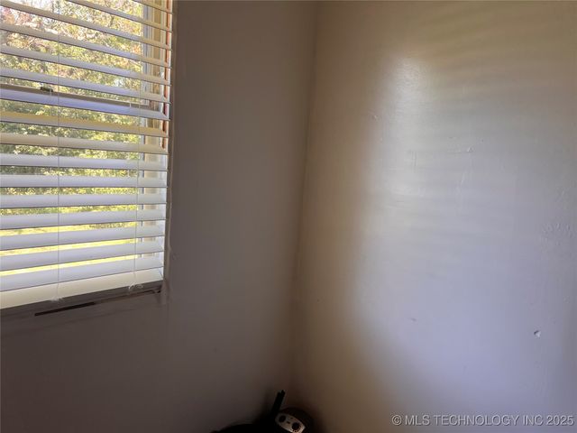 34464 S 4440 Road, Vinita, OK 74301