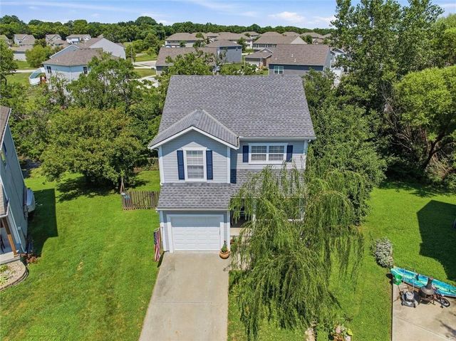 11120 Highview Road, Peculiar, MO 64078