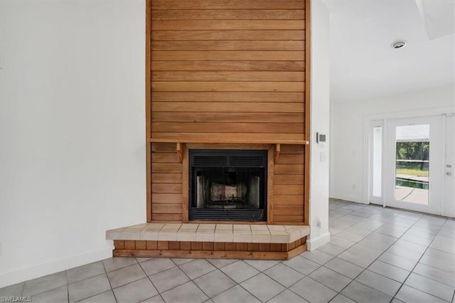 580 16th ST SE, Naples, FL 34117