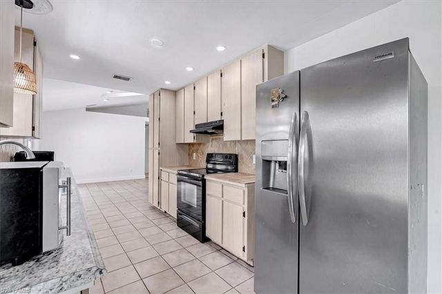 580 16th ST SE, Naples, FL 34117