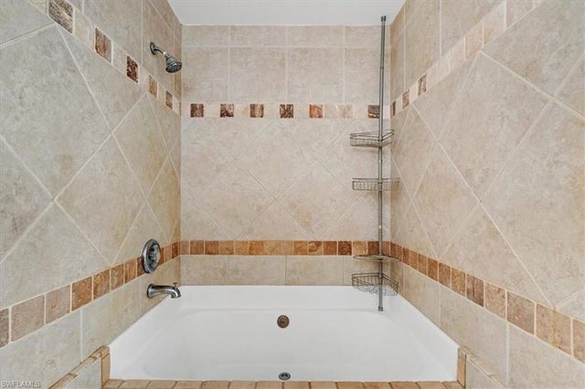 580 16th ST SE, Naples, FL 34117