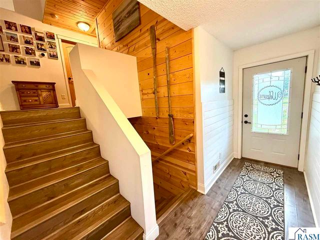 829 Tanager Road, Mankato, MN 56001