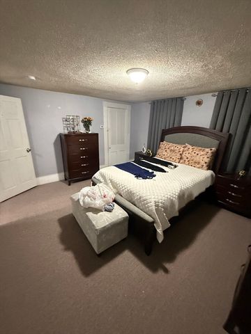 24-26 Cady St, Lowell, MA 01852
