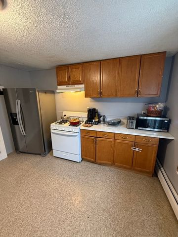 24-26 Cady St, Lowell, MA 01852