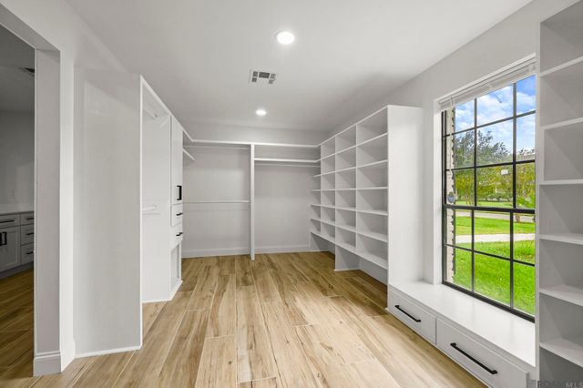 5846 Tarrytown Ave, Baton Rouge, LA 70808