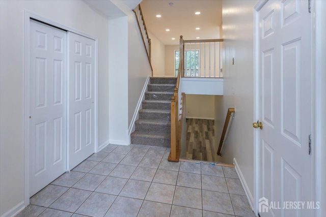 3 Rozalyn Lane, Old Bridge, NJ 08879