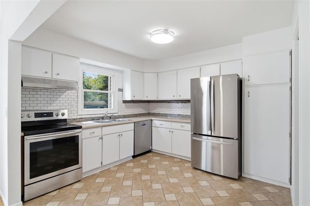 6509 Hampton Street, Portage, MI 49024