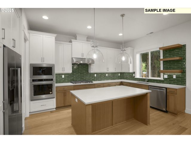 3780 Ridgewood Way, West Linn, OR 97068