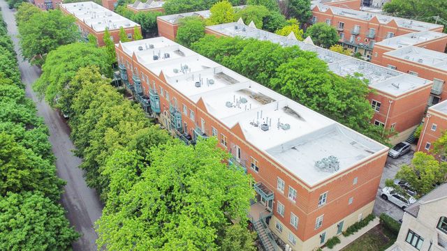 4518 S Woodlawn Avenue 4518, Chicago, IL 60653