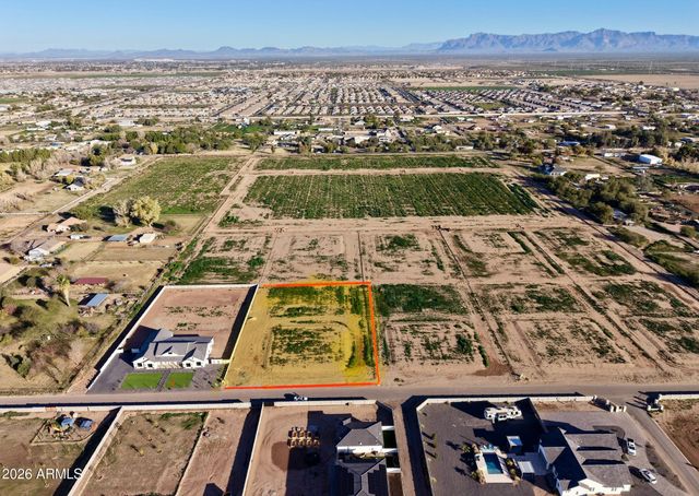 4022 E Hash Knife Draw Road 2, San Tan Valley, AZ 85140