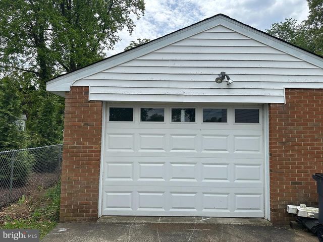 8337 CARNEGIE DR, Vienna, VA 22180